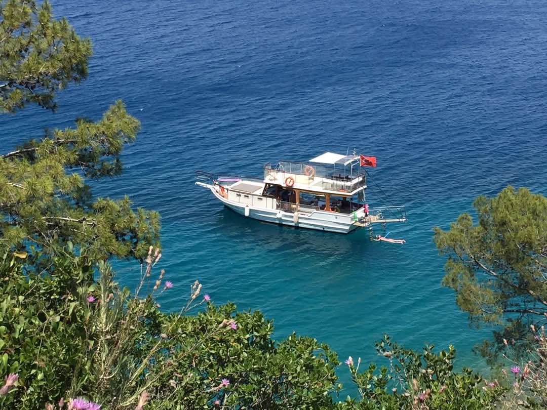 Fethiye’de Uygun Fiyata Günlük Tekne Turu – Tekne Deva