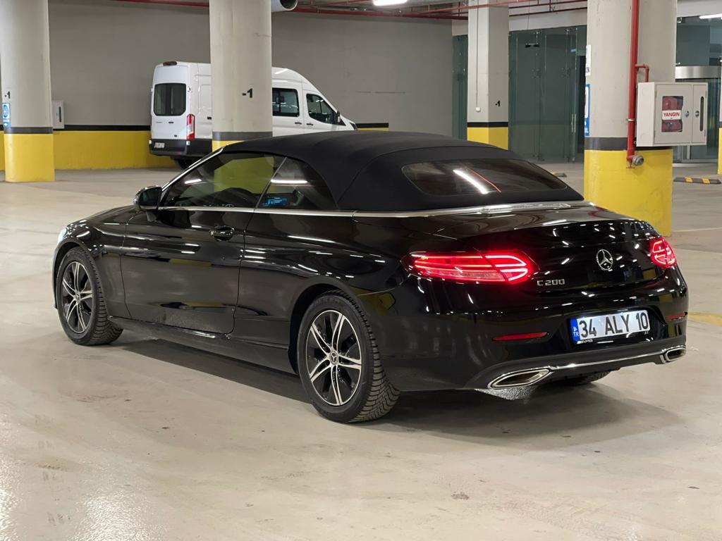Mercedes C200 Coupe ile Şıklığın ve Konforun Tadını Çıkarın