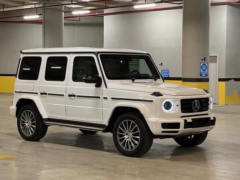Mercedes G400 Kiralama - Gücün ve Lüksün Zirvesi